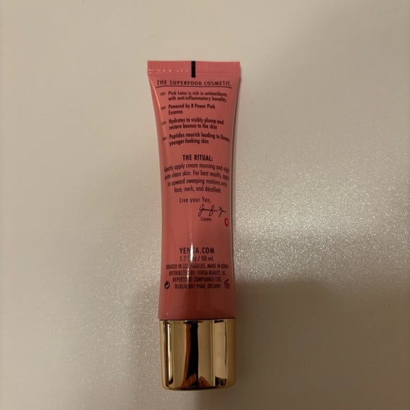 Yensa pink lotus peptide renewal face cream + 8 power pink essence - Picture 2 of 3